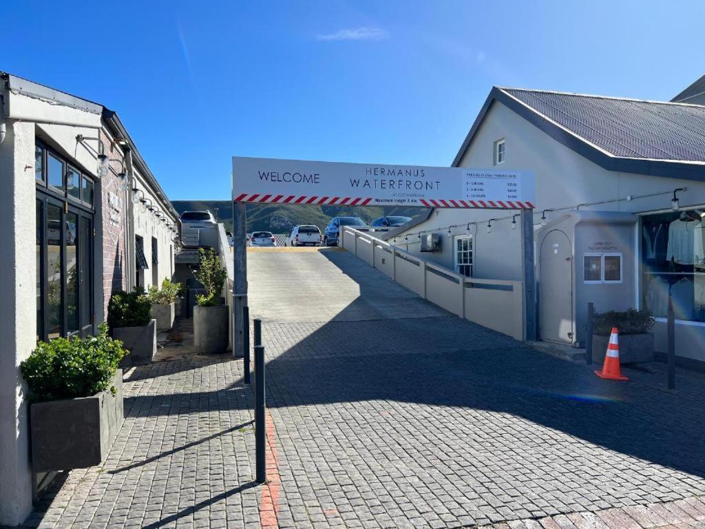 Hermanus Waterfront Apartment 12 Dış mekan fotoğraf